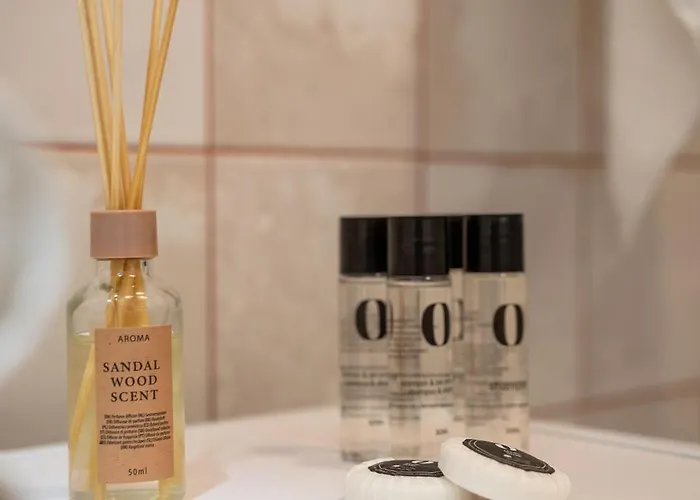 Neon 45 - Properunit Apartmán Vratislav